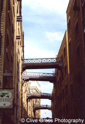 Butlers Wharf Bridges