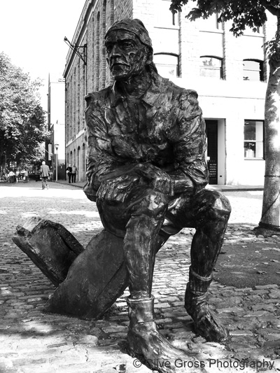 JohnCabot Statue Bristol Docks