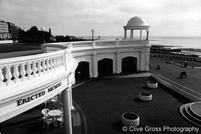 De La Warr Pavilion collonade