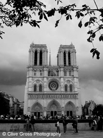 Notre Damme Cathederal front