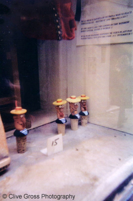 Gondolier cork figures
